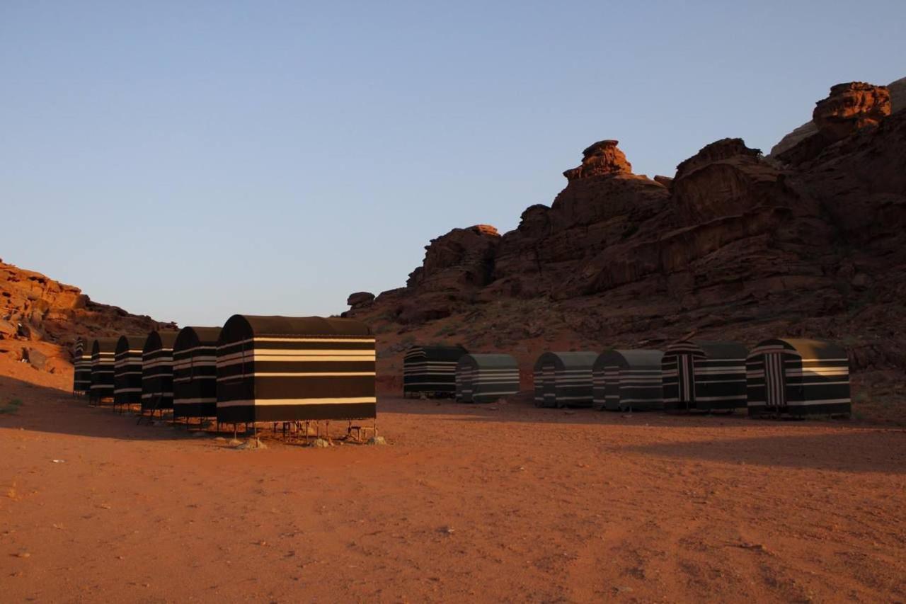 Hotel Sunrise camp à Wadi Rum Extérieur photo