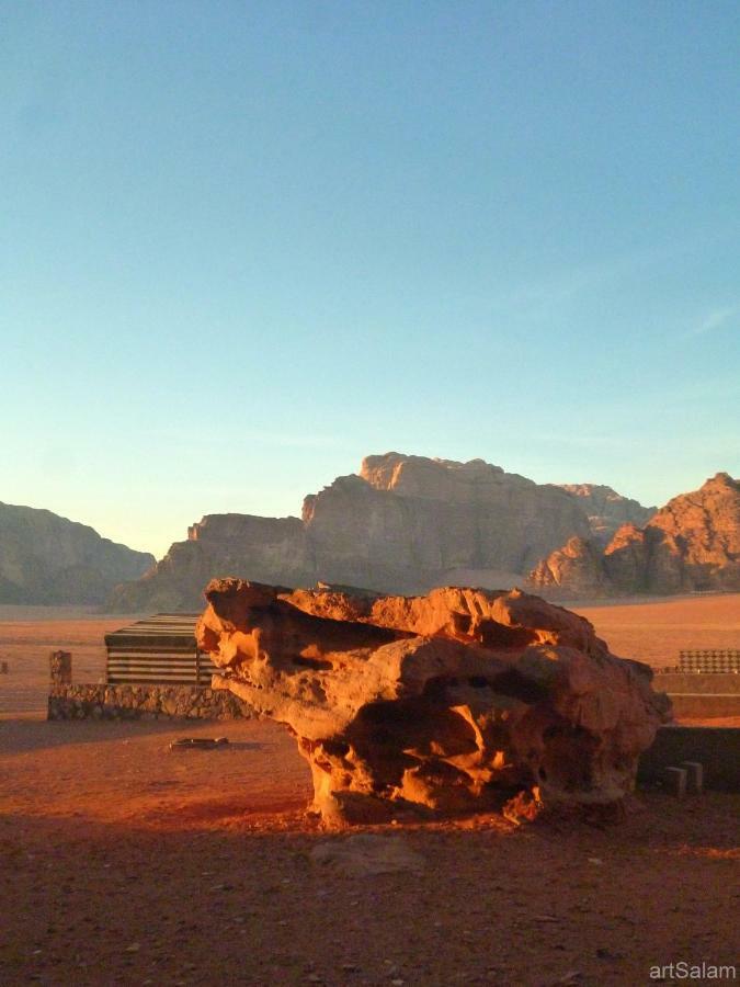 Hotel Sunrise camp à Wadi Rum Extérieur photo