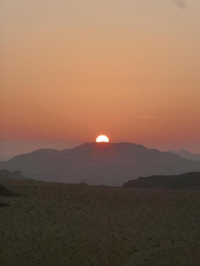 Hotel Sunrise camp à Wadi Rum Extérieur photo